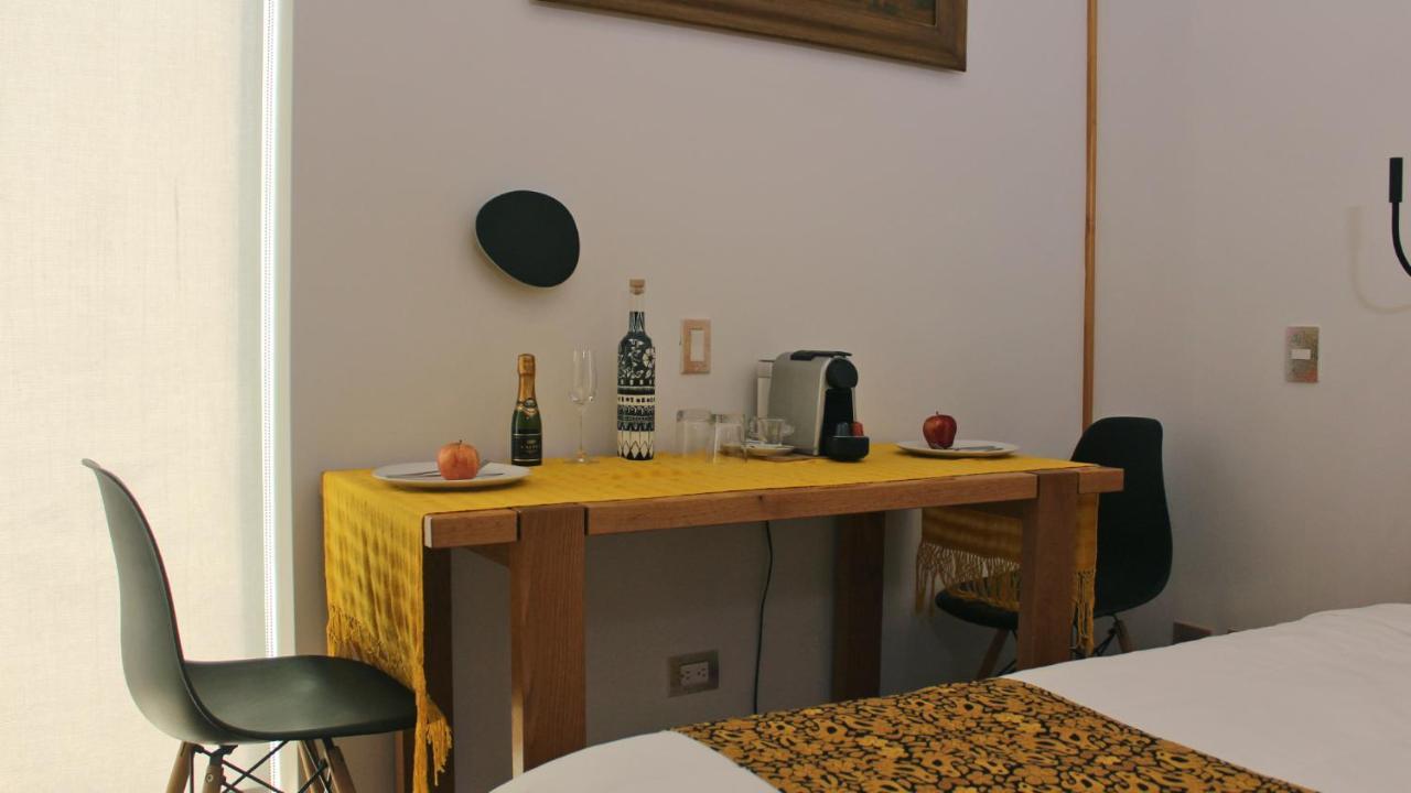 Hotel Brecha Tijuana Bagian luar foto